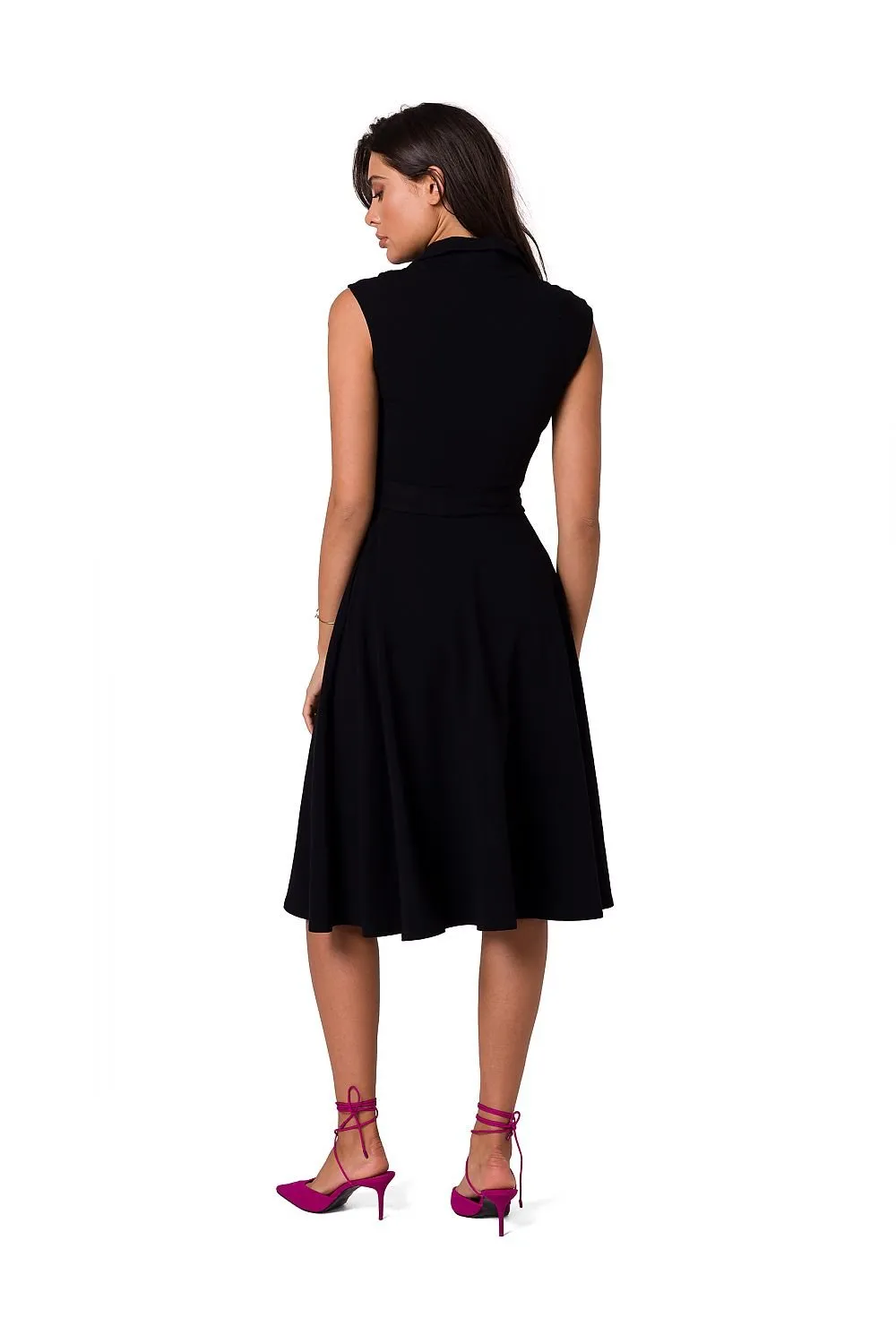 Chic Sleeveless Collared Day Dress