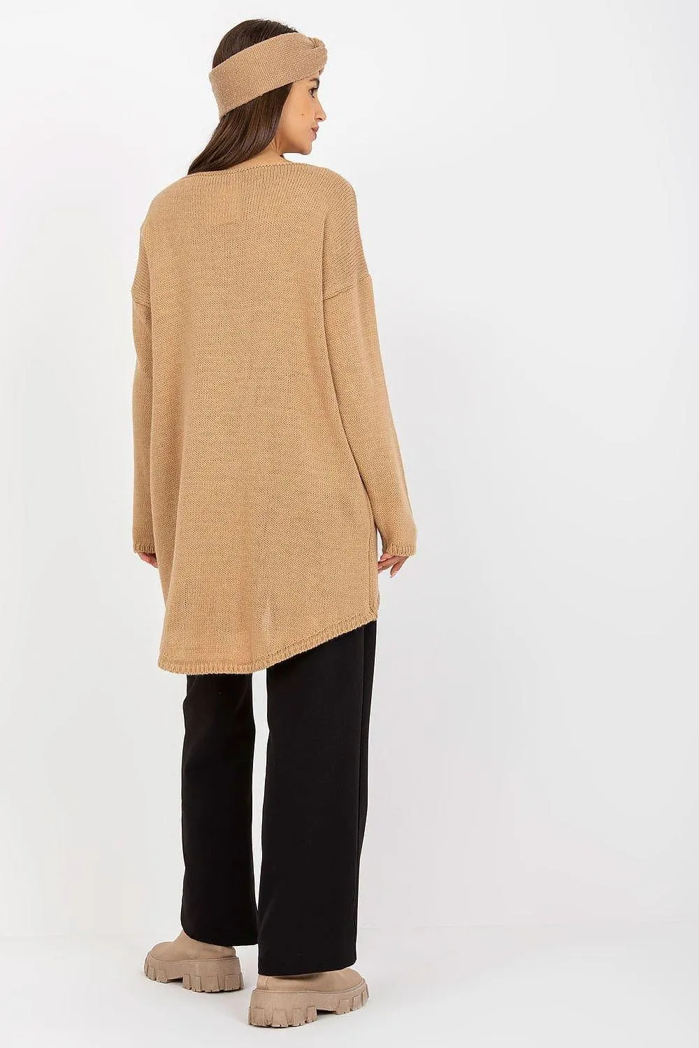 Elegant Boatneck Pullover Sweater