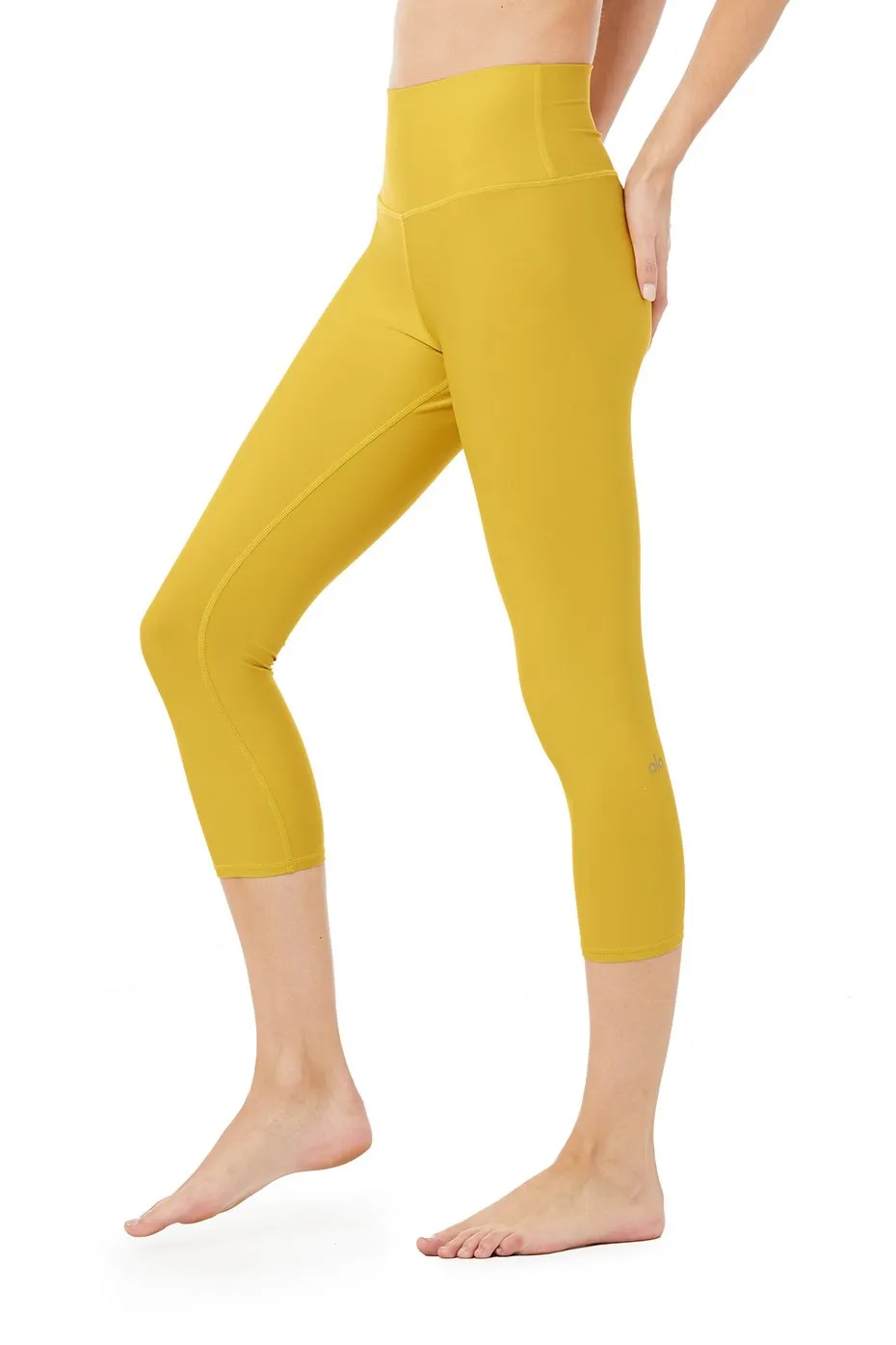 High-Waist Airlift Capri - Sulphur