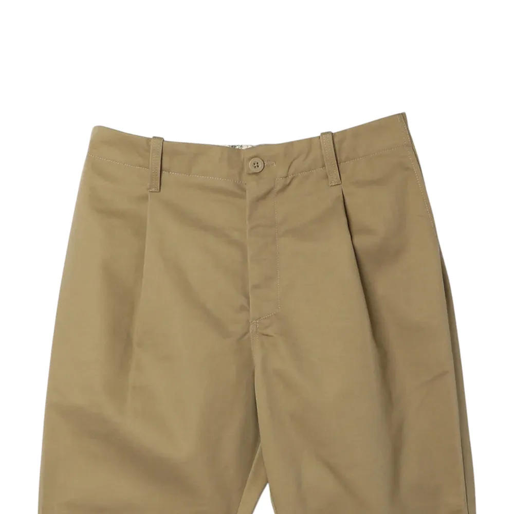 UNIVERSAL OVERALL TUCK TAPERED PANTS